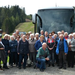 Bausteinverkäufer:innen und Pfarrblattausträger:innen waren eingeladen, über Reiselustige aus der Pfarre freuten wir uns.